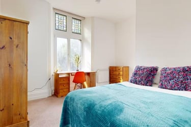 3 bed flat, Greenbank Road, Greenbank, Plymouth, PL48NH - Image 3